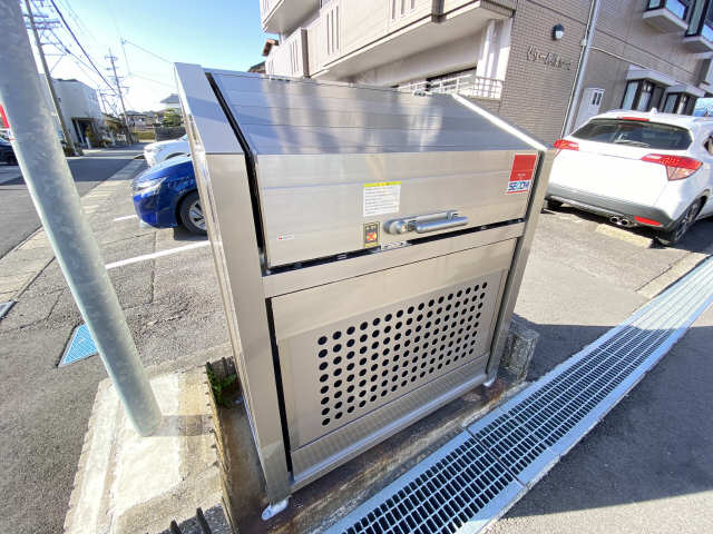 ごみ置き場