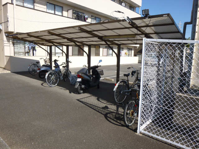 レインボー生川 2階 駐輪場