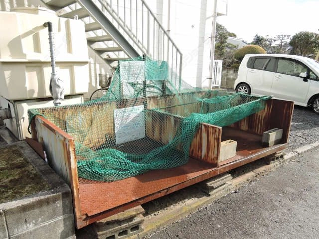 ごみ置き場