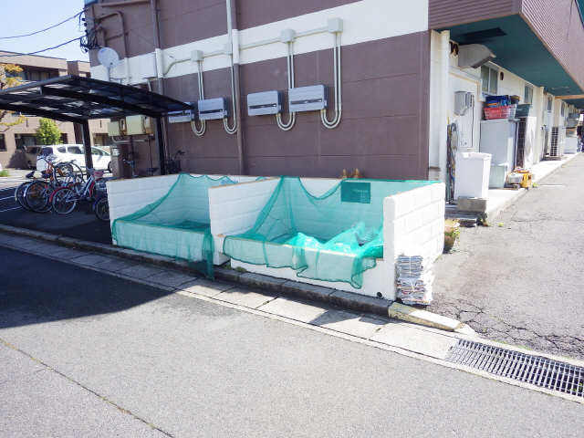 ゴミ置き場