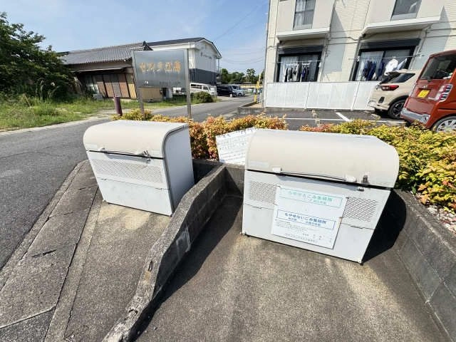ゴミ置き場