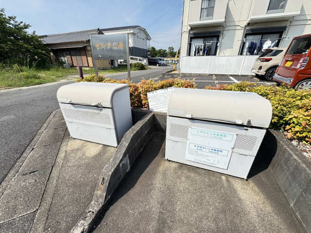 ゴミ置き場