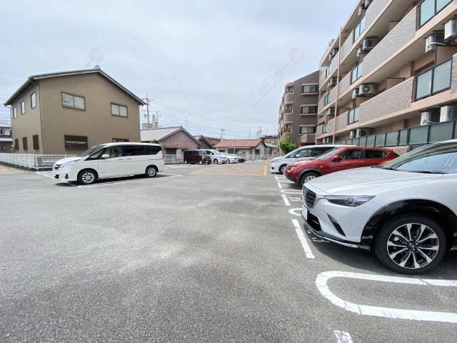 t駐車場