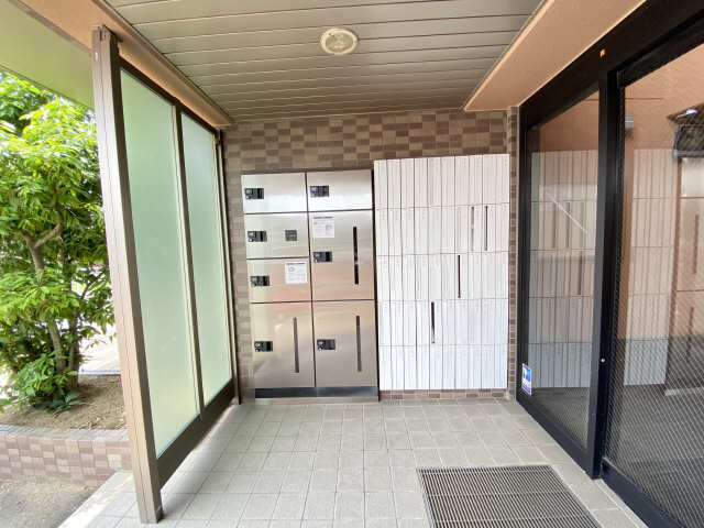 宅配ボックス