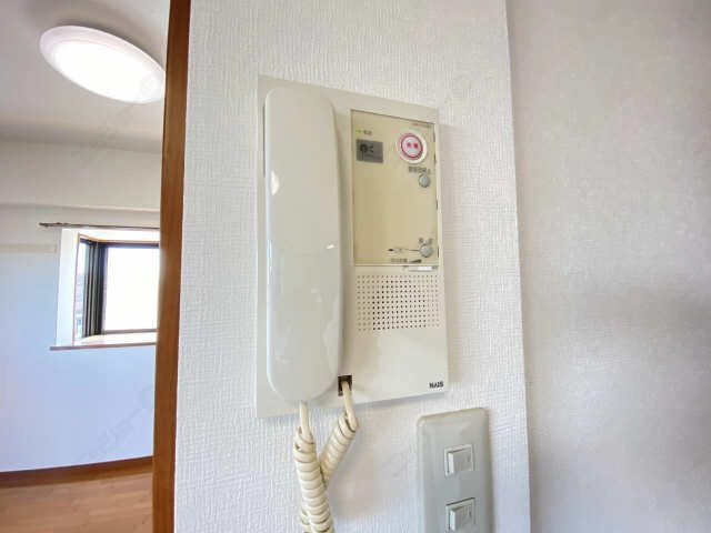 インターホン