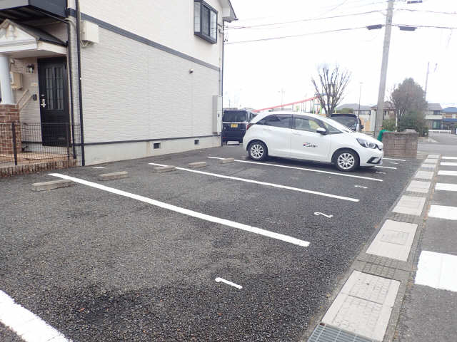 コンフォール東山　Ａ棟  駐車場