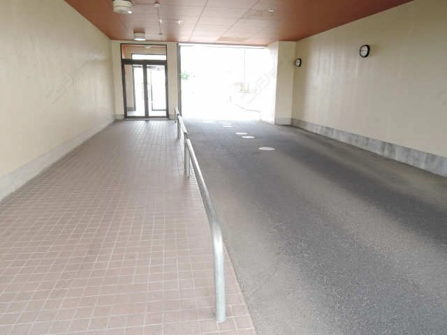 駐車場出入り口