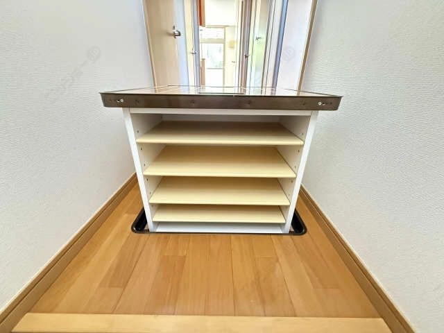 玄関床下収納