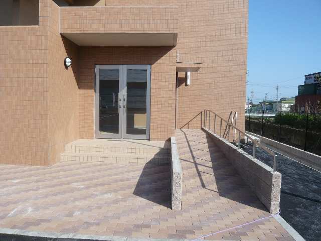 ｴﾝﾄﾗﾝｽ