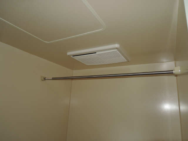 エトワール羽山 3階 浴室暖房乾燥機
