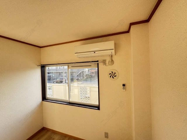 南西洋室エアコン　残置