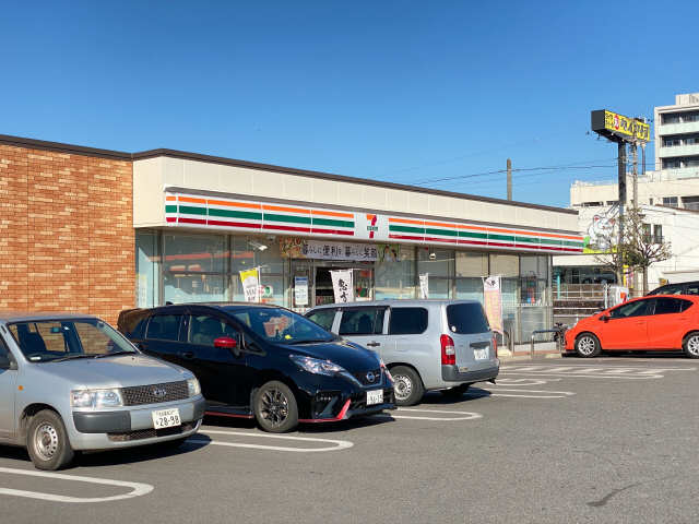 セブンイレブン可家インター店