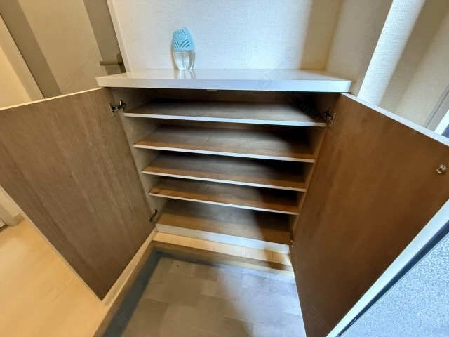 シューズボックス