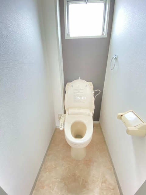 レジデンスＫＡＴＯ 1階 WC
