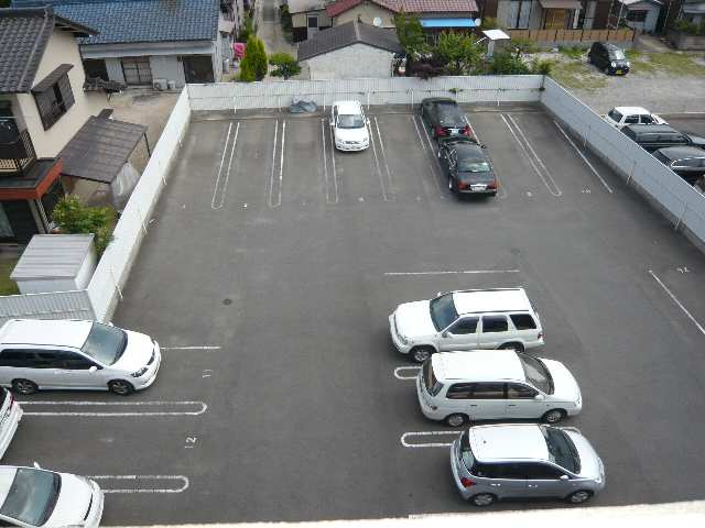 敷地内駐車場