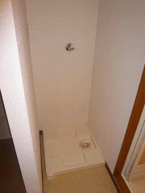 プリミエールＫⅡ 1階 洗濯機置き場