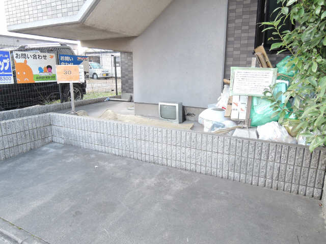 ゴミ捨場