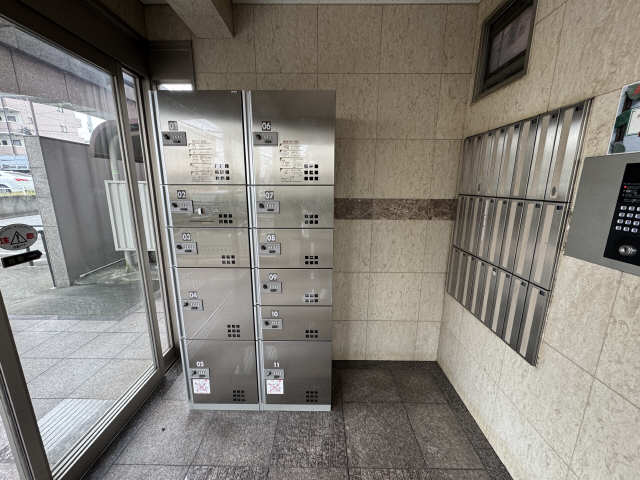 宅配ボック  ス