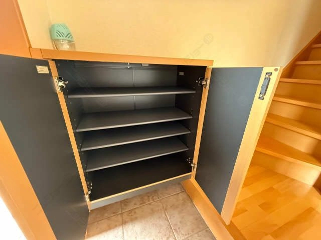 シューズボックス