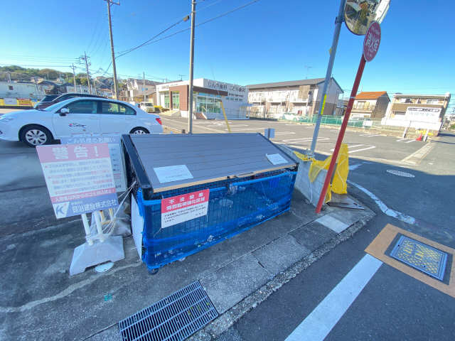 ゴミ捨て場