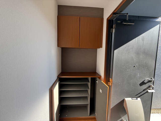 シューズボックス