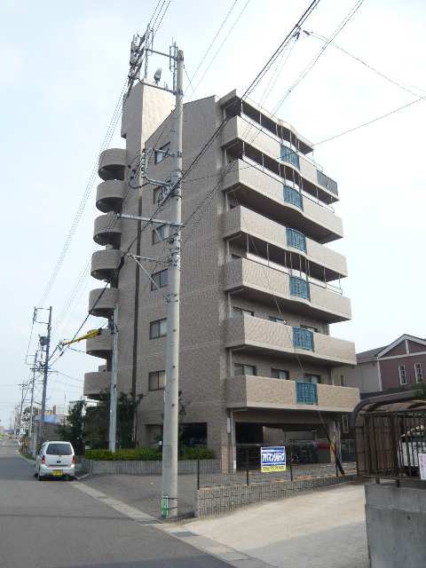 外観・西側面