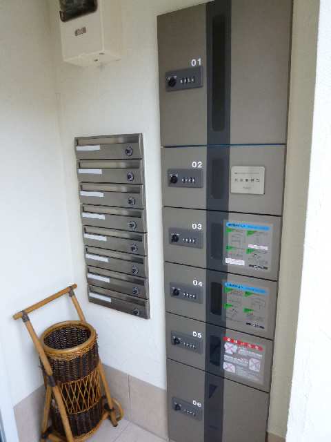 宅配ボックス