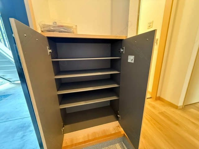 シューズボックス