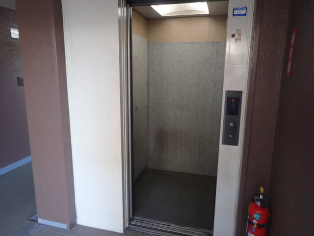 エレベーター