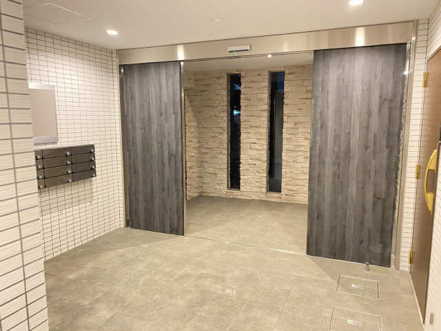 ロビー（夜間）