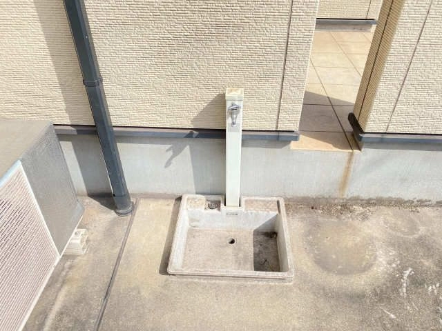 手洗い場（敷地内）