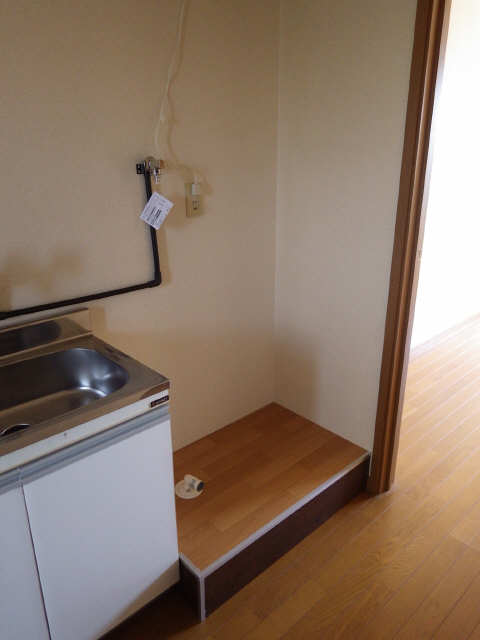 室田アパート 2階 洗濯機置場
