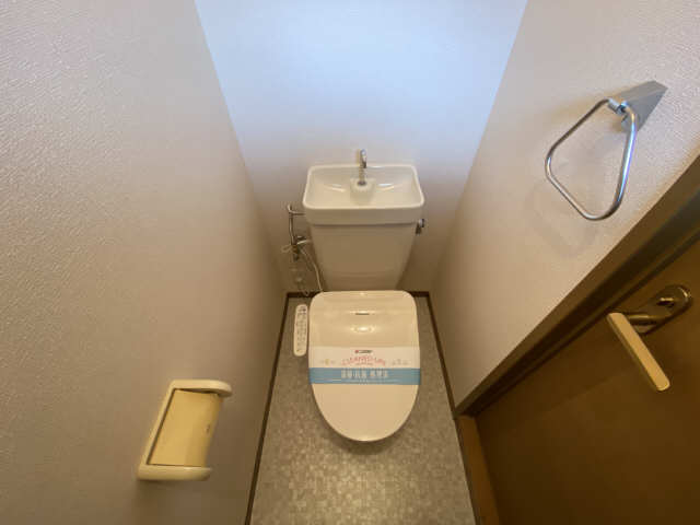トゥインクルコート畔 1階 WC