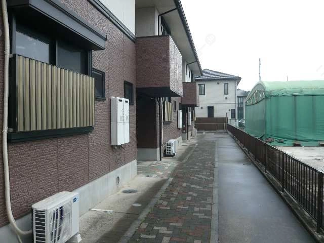 A棟北側共用通路