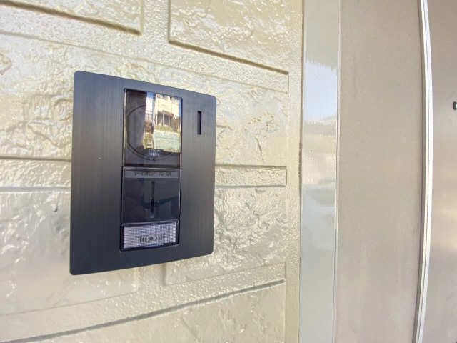 モ  ニター付きインターホン