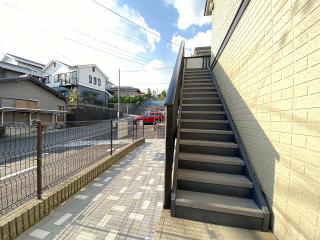共用階段