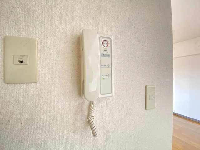 インターホン