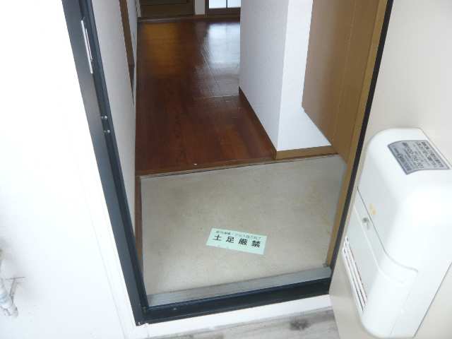 玄関内