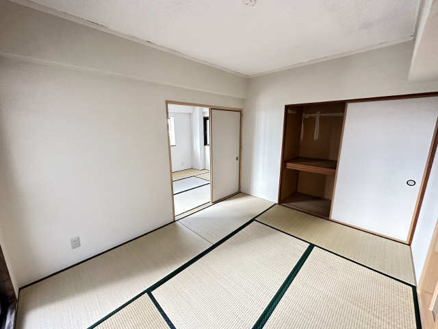 桜井ハイツ 3階 収納