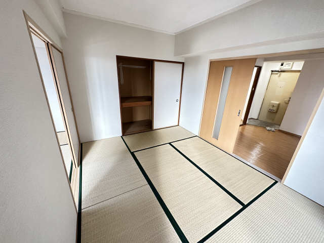 桜井ハイツ 3階 和室