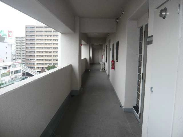5階共用廊下