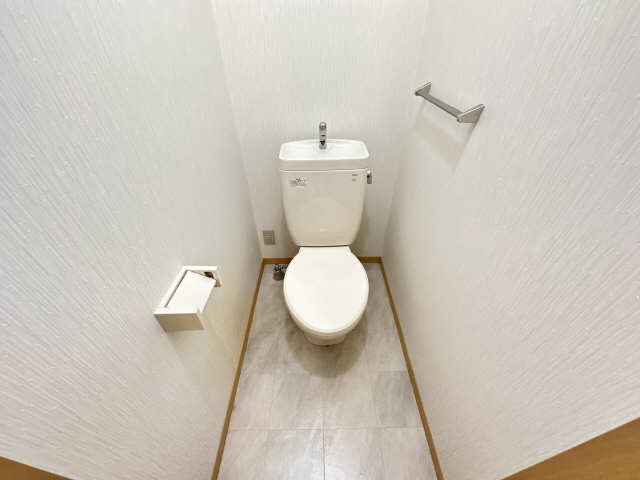 クレッシェンドコート 1階 WC