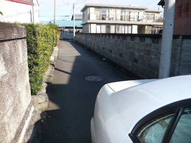 西側の車路