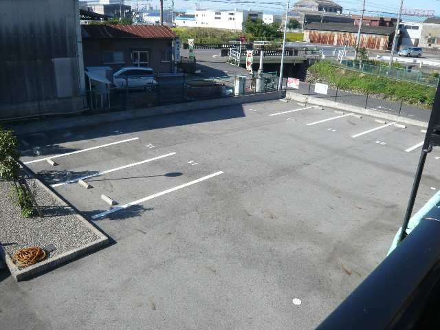 敷地内駐車場（Ⅱ棟側