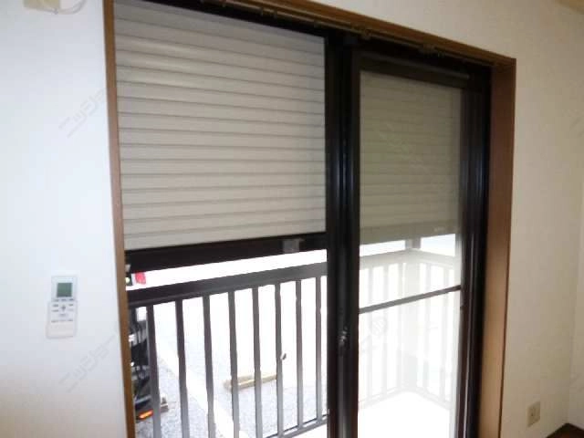 シャッター雨戸