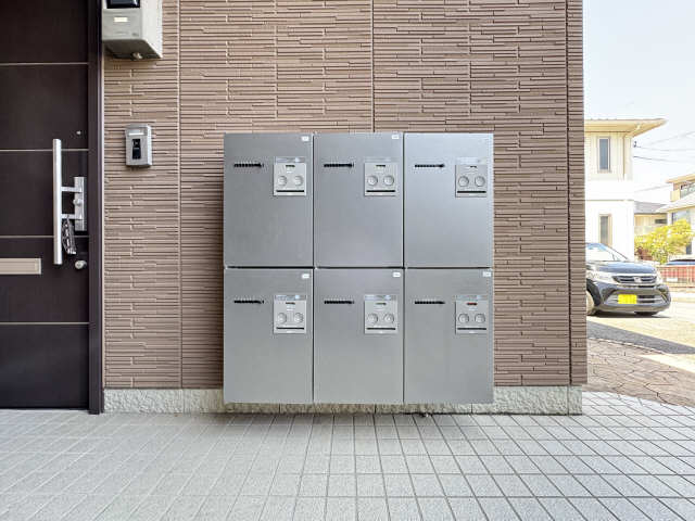 宅配ボックス