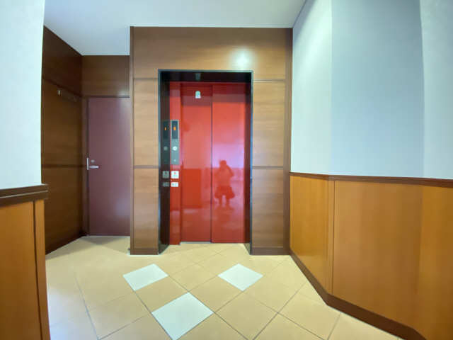 セントラル・マンスリー小牧 4階 エレベーター