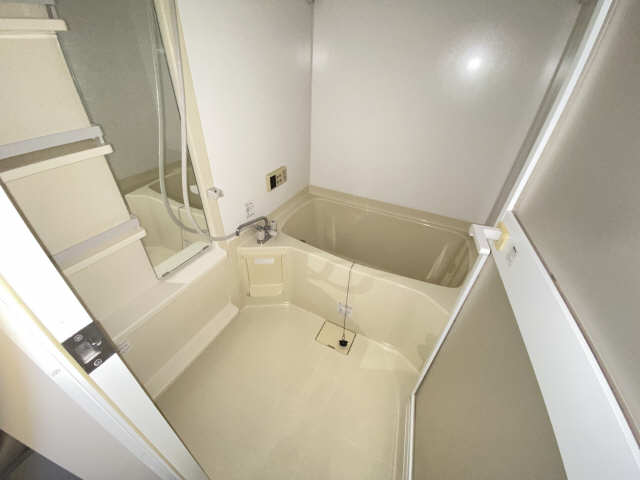 セントラル・マンスリー小牧 4階 浴室