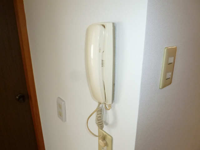 インターホン
