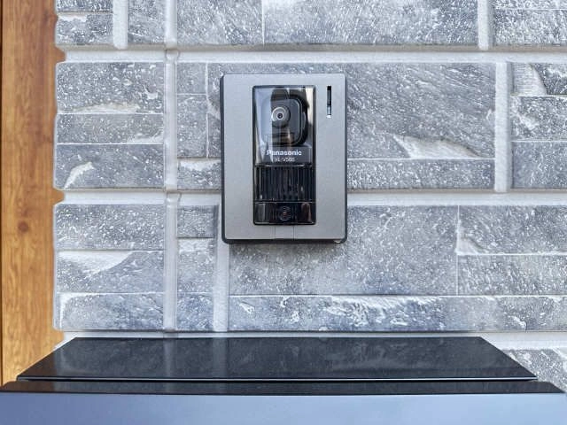 モニター付きインターホン